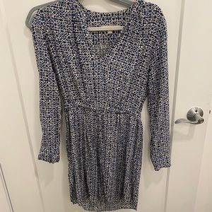 Long sleeved blue patterned Loft dress
